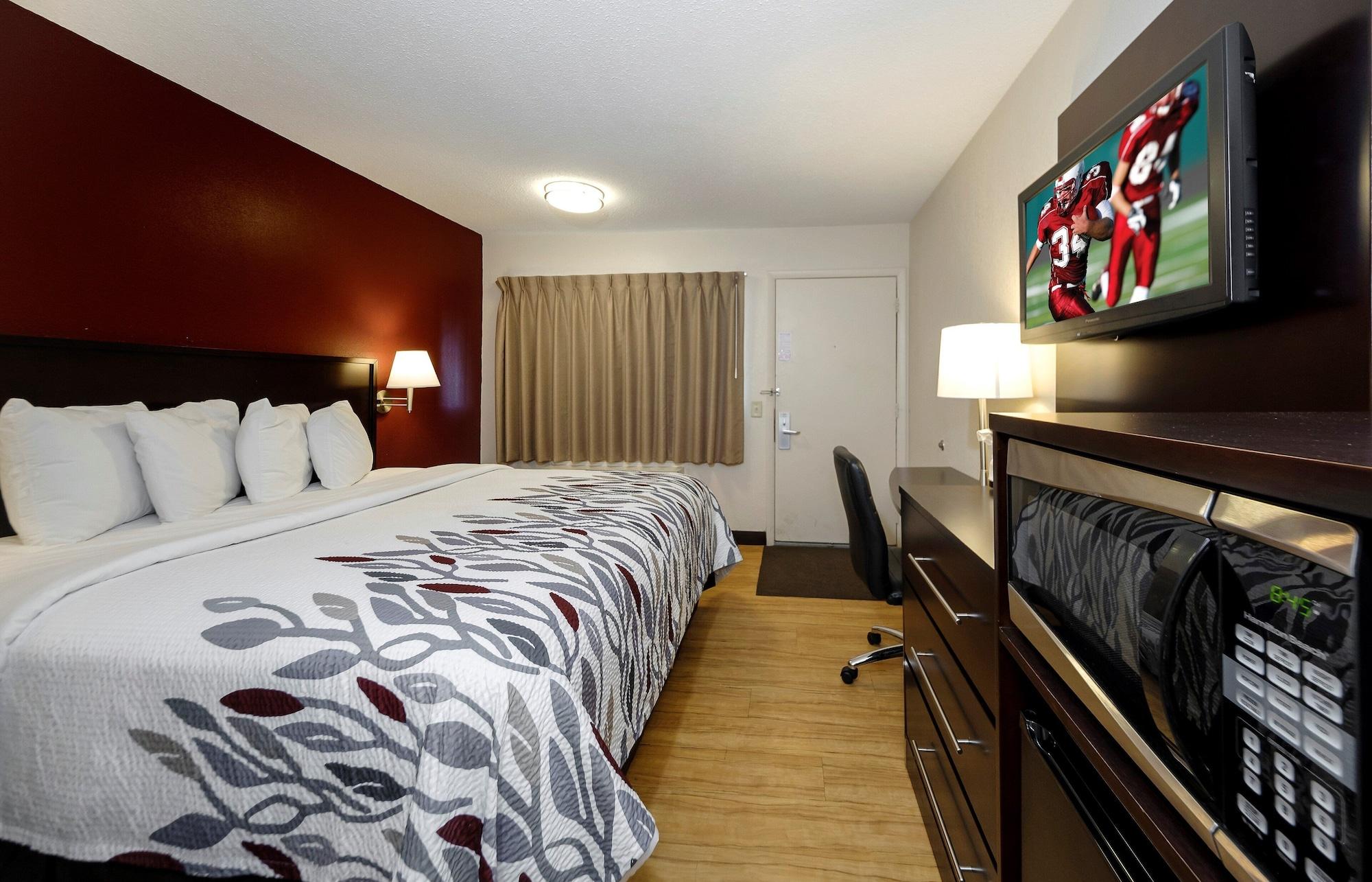 Red Roof Inn Lansing East - Msu Esterno foto